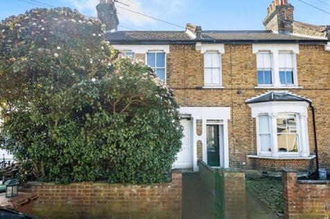 Engleheart Road, Catford, London, SE6 3 bed terraced house for sale