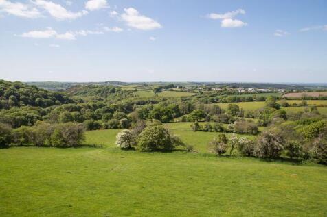 Okehampton EX20 4 bed detached house for sale