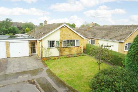 2 bedroom detached bungalow for sale