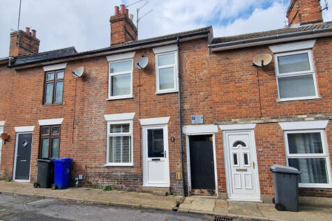 Peckham Street, Bury St. Edmunds... 2 bed terraced house for sale