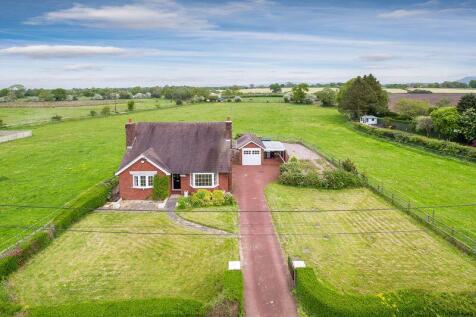 Giantswood Lane, Somerford Booths 3 bed detached house for sale