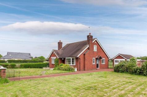 Giantswood Lane, Somerford Booths 3 bed detached house for sale