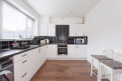 Belgrave Avenue, Congleton 2 bed terraced house for sale
