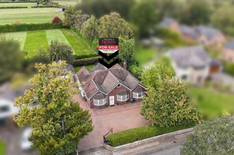 Chelford Road, Congleton 4 bed bungalow for sale