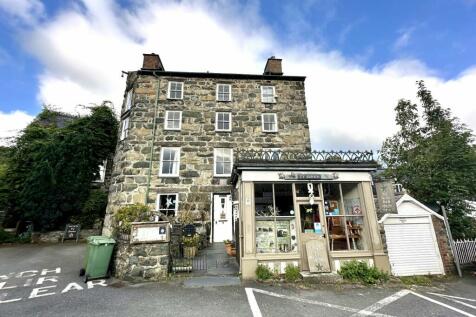 Ty Seren, Meyrick Street, Dolgellau... 8 bed terraced house for sale