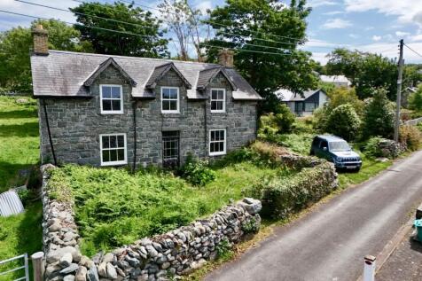 Pentre Canol Farm House, Dyffryn... 4 bed detached house for sale