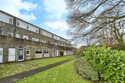 3 bedroom maisonette for sale