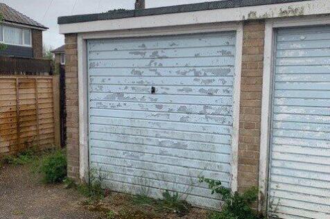 Park Gardens, Christchurch, Dorset Garage for sale