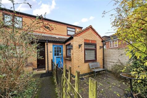 Blackstock Close, Headington, Oxford 2 bed semi