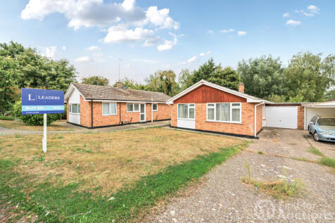 Barnardiston Way, Witham, Essex 3 bed bungalow for sale