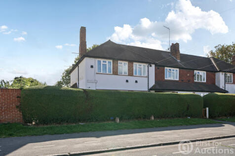 Ravensdale Gardens, Hounslow 2 bed maisonette for sale