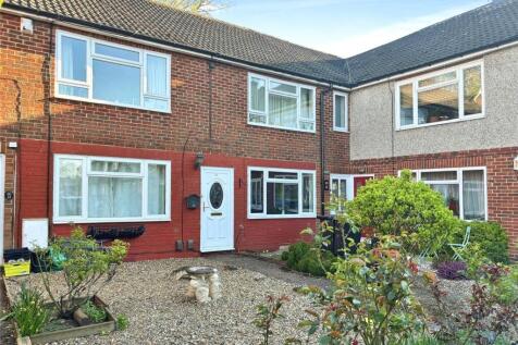 Tanhouse Lane, Wokingham, Berkshire 2 bed maisonette for sale