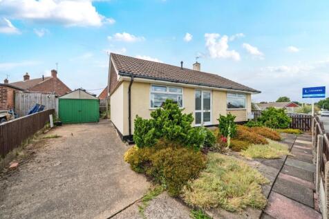 Wilcox Avenue, Mansfield Woodhouse... 2 bed bungalow for sale