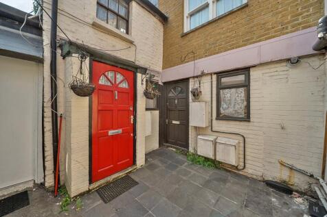 Uxbridge Road, London Studio for sale