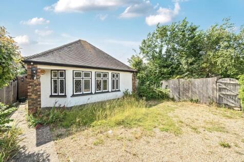 Chelsfield Lane, Orpington 2 bed detached house for sale