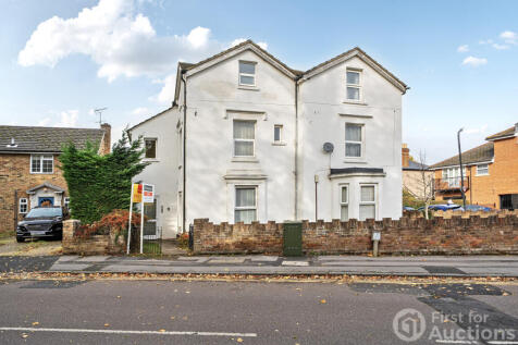 St. Lukes Road, Maidenhead, Berkshire 1 bed apartment for sale