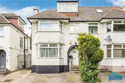 Holders Hill Gardens, London, NW4 4 bed semi