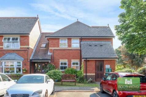 Moorlands Avenue, Kenilworth 2 bed apartment for sale