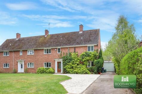 Woodcote Drive, Leek Wootton 4 bed semi