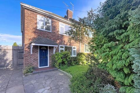 3 bedroom semi-detached house for sale
