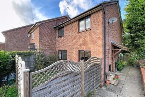 Courthouse Croft, Kenilworth 1 bed semi