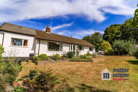 Lane End, Hatfield 4 bed detached bungalow for sale