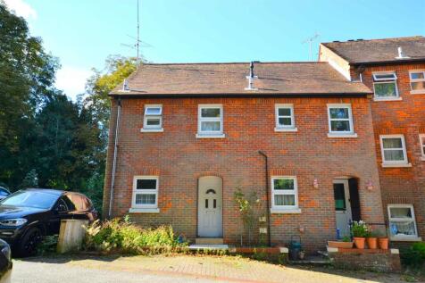 Church Lane, Hatfield 2 bed end of terrace house for sale