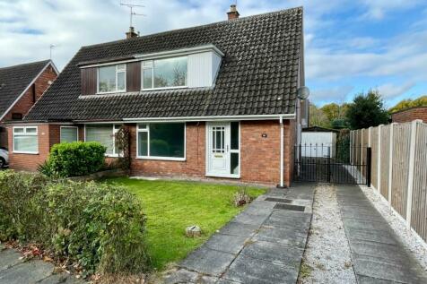 3 bedroom semi-detached house for sale