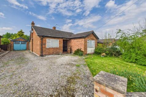 3 bedroom detached bungalow for sale