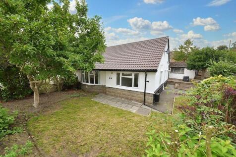 2 bedroom semi-detached bungalow for sale