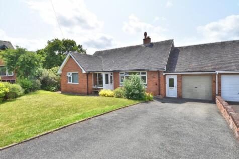 3 bedroom link detached house for sale