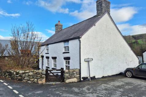 2 bedroom detached house for sale