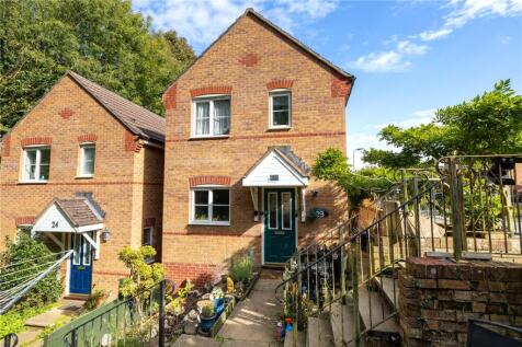 Riverside Close, Bideford, Devon 3 bed detached house for sale