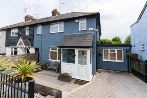 Cambridge Road, Hertfordshire CM21 4 bed end of terrace house for sale
