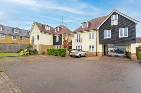 Cutforth Road, Herts CM21 2 bed apartment for sale