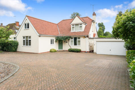 Beech Drive, Hertfordshire CM21 4 bed detached house for sale