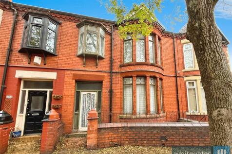 4 bedroom terraced house for sale