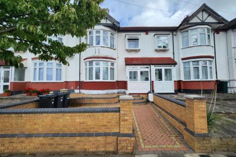 Peterborough Gardens, Ilford 3 bed terraced house for sale