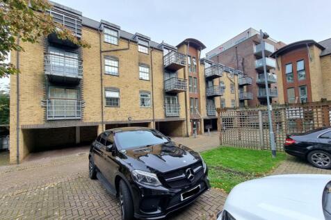 Abbey Road, Barking 1 bed flat for sale