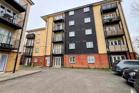 Blackthorn Road, Ilford 2 bed flat for sale