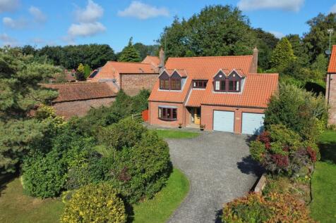 5 bedroom detached house for sale