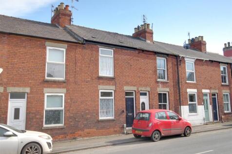 Queensgate, Beverley 2 bed terraced house for sale