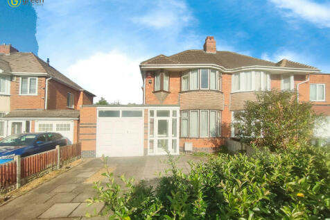 3 bedroom semi-detached house for sale