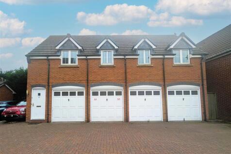 2 bedroom coach house for sale