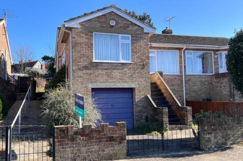 2 bedroom semi-detached bungalow for sale
