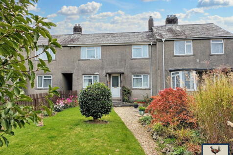Drake Gardens,Tavistock, PL19 3 bed terraced house for sale