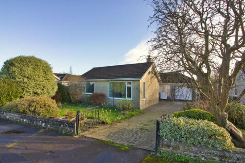 4 bedroom detached bungalow for sale