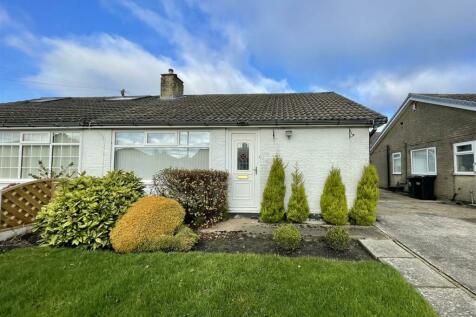 2 bedroom semi-detached bungalow for sale