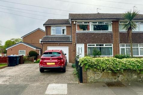5 bedroom semi-detached house for sale