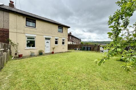 Brooklands Avenue, Bradford BD13 3 bed semi
